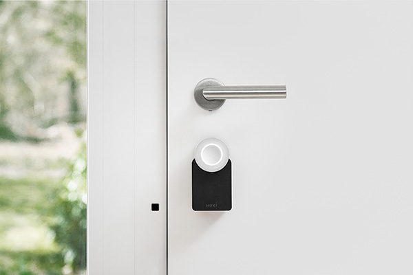 Recensione Nuki Smart Lock 2.0 e Opener: porta e citofono diventano smart 
